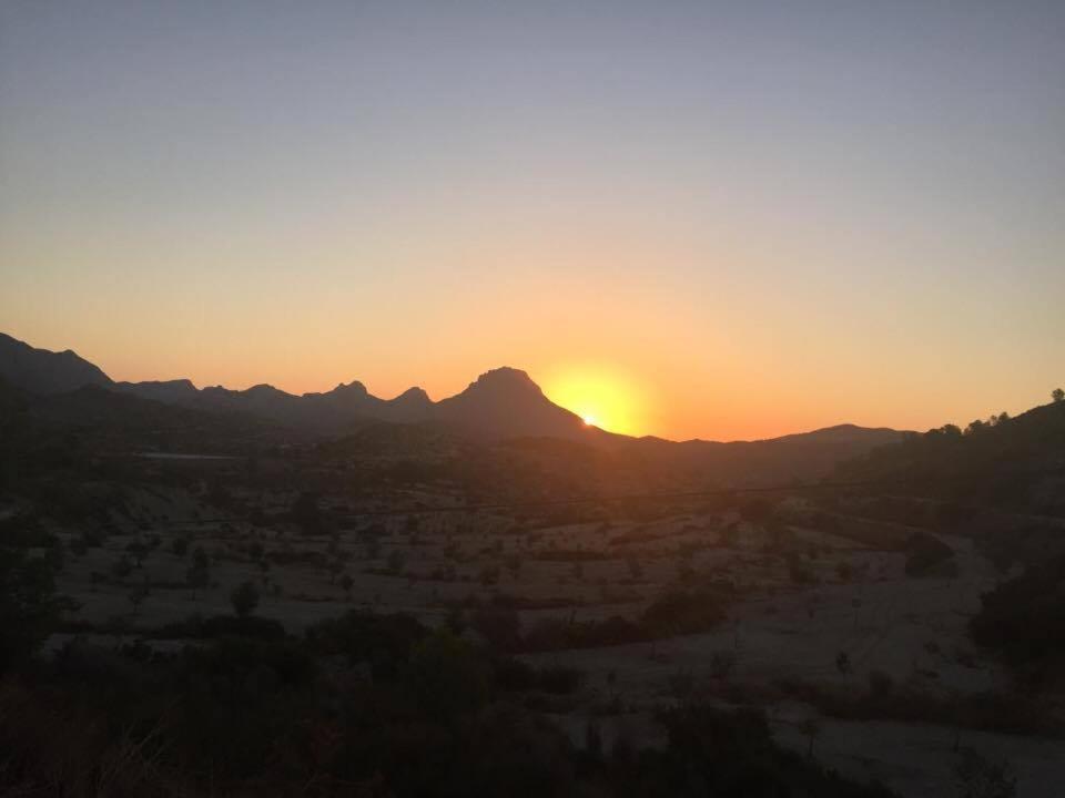 Finca Las Estrellas Relleu ภายนอก รูปภาพ